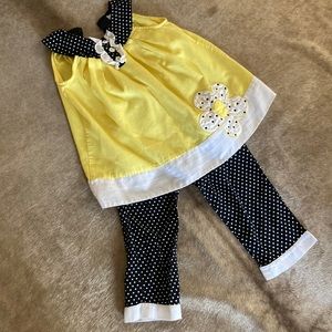 Girls Rare Editions  yellow and black set size 6